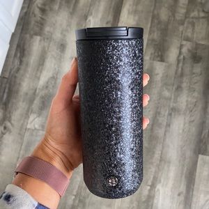 Starbucks tumbler 🖤